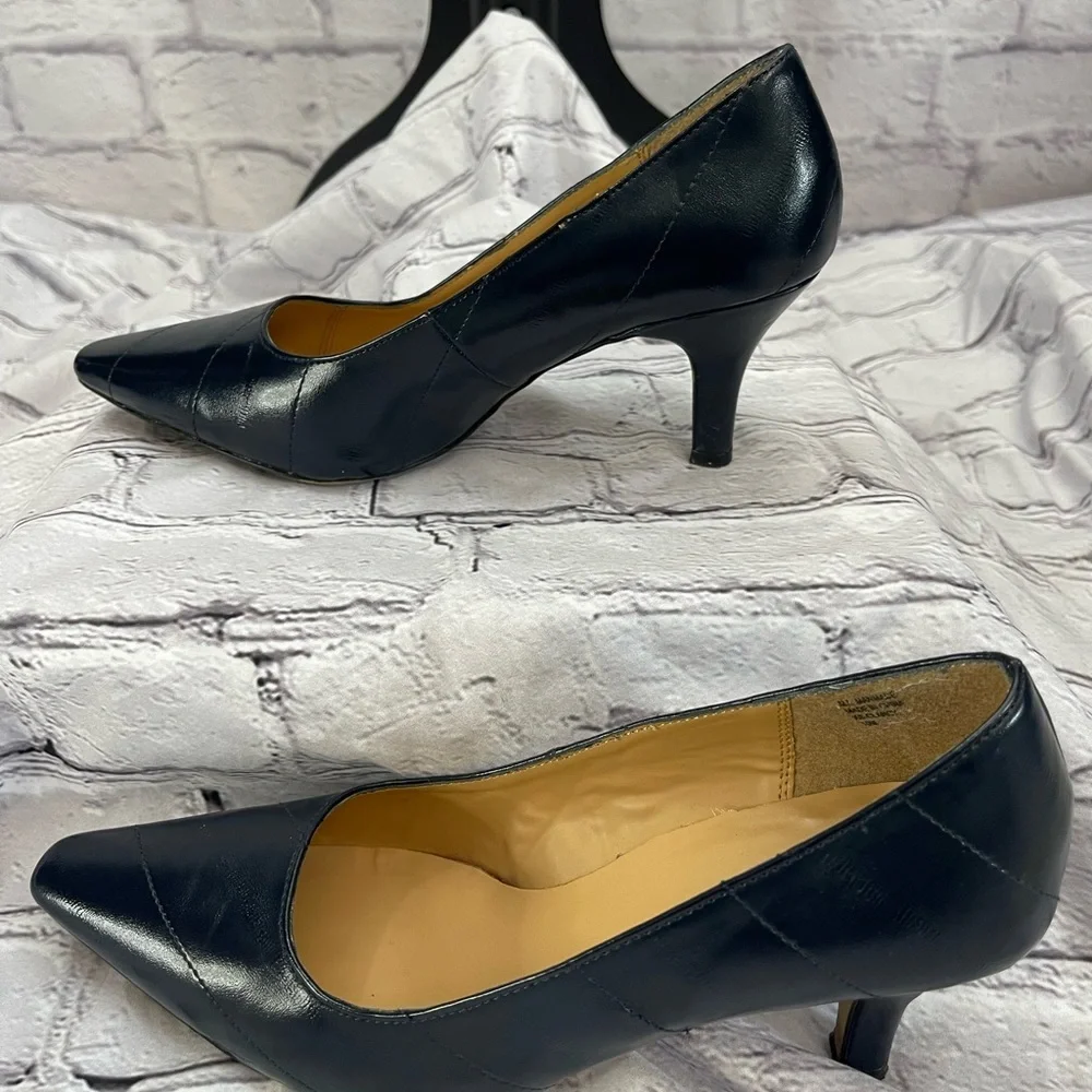 Karen Scott Clancy Style Women’s Navy Heel/Pumps Pre-Owned Condition‎ Size 10